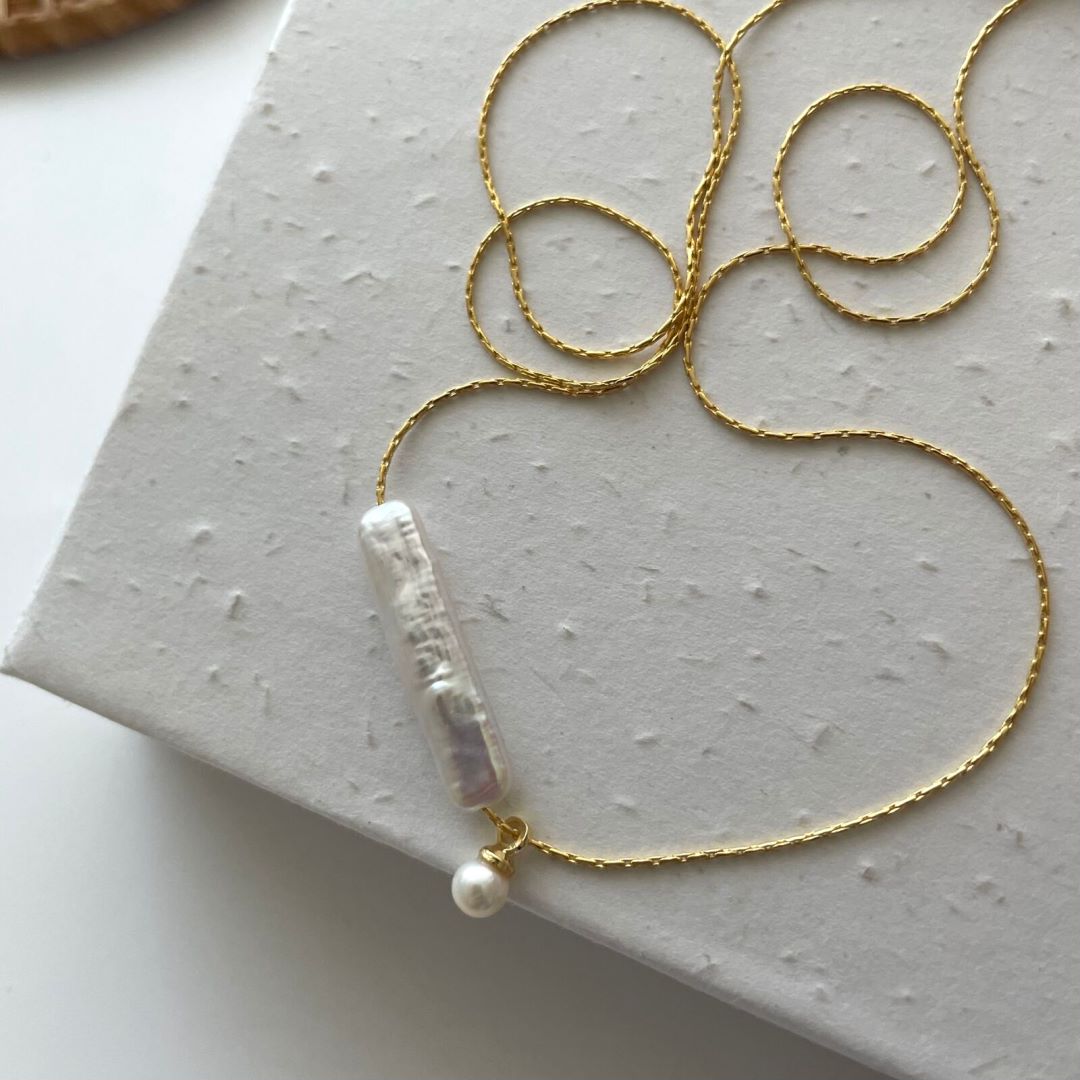 Iregular Gold chain Natura Baguette Baroque Pearl pendant Bar Necklace