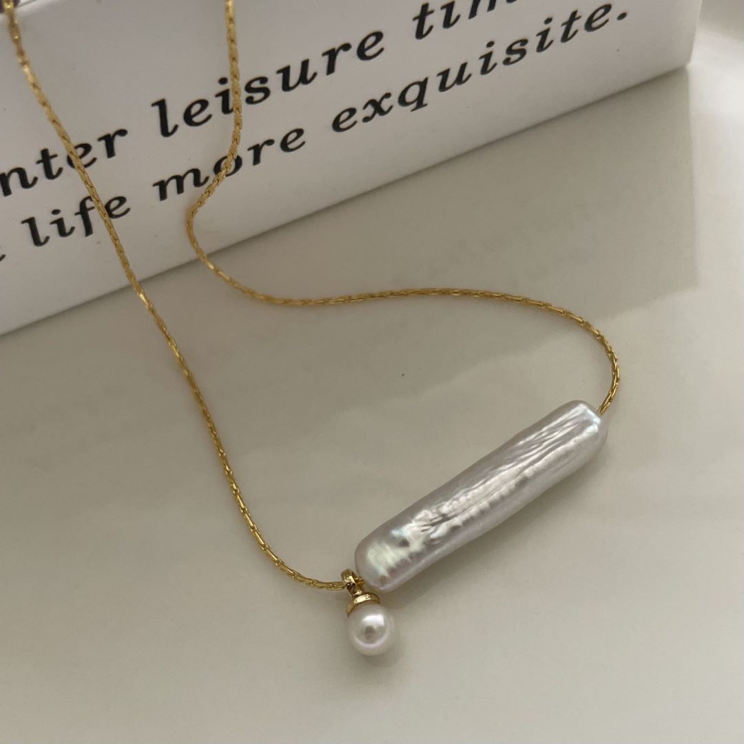 Iregular Gold chain Natura Baguette Baroque Pearl pendant Bar Necklace