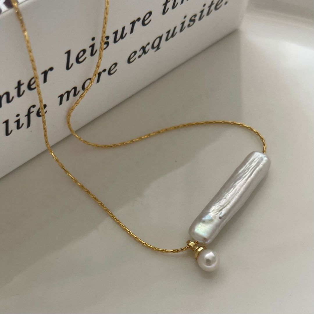 Iregular Gold chain Natura Baguette Baroque Pearl pendant Bar Necklace