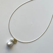 Fish Bones Lustrous surface Natural Silver Baroque Pearl Collar Choker
