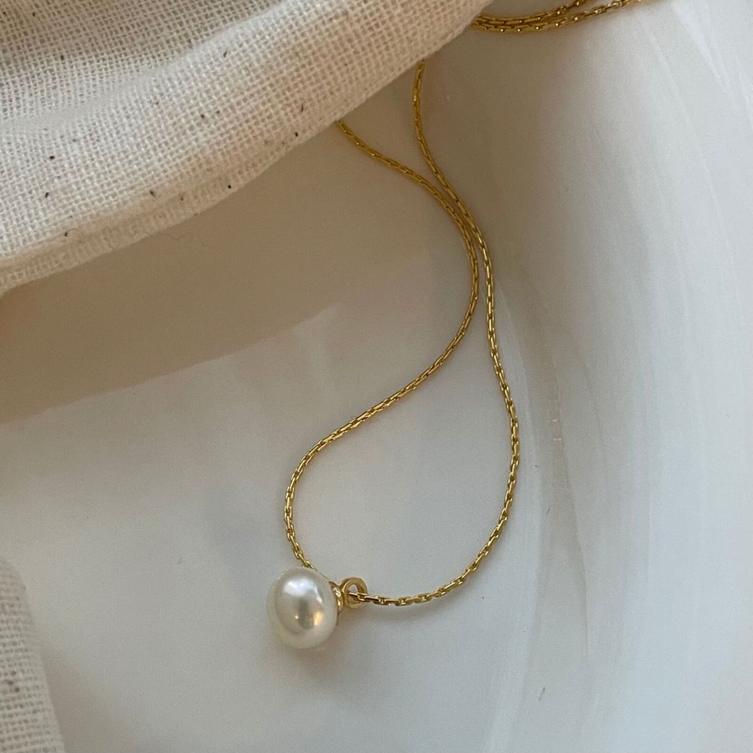 Unique Gold Ring and Strand Fresh Water Pearls Pendant Golden Necklace