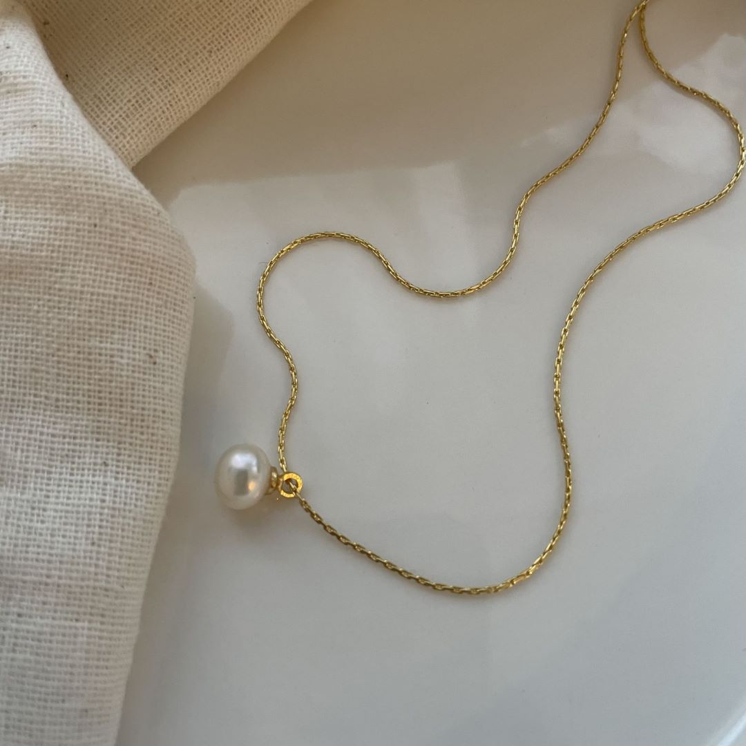 Unique Gold Ring and Strand Fresh Water Pearls Pendant Golden Necklace