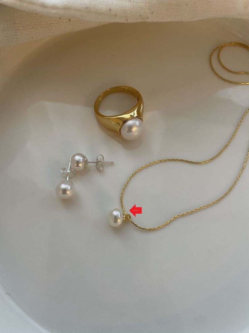 Unique Gold Ring and Strand Fresh Water Pearls Pendant Golden Necklace