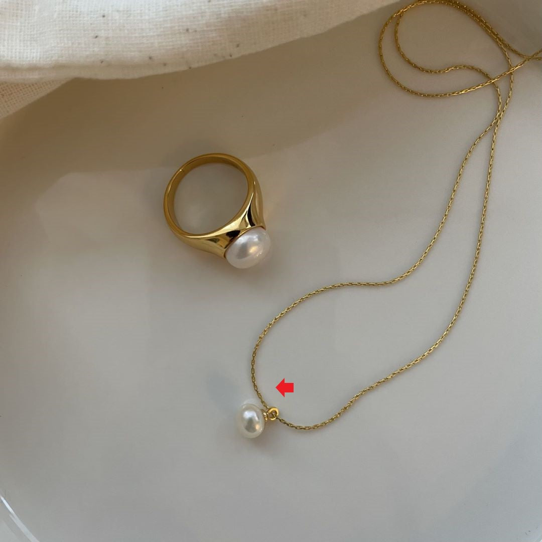 Unique Gold Ring and Strand Fresh Water Pearls Pendant Golden Necklace