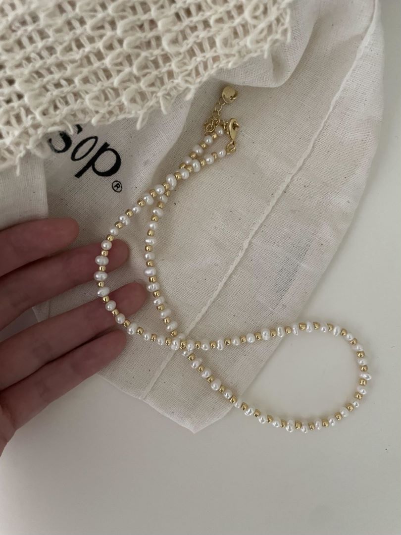 Gold Flat Beads Natural Freshwater Pearls Necklace Ladies Luxury watch