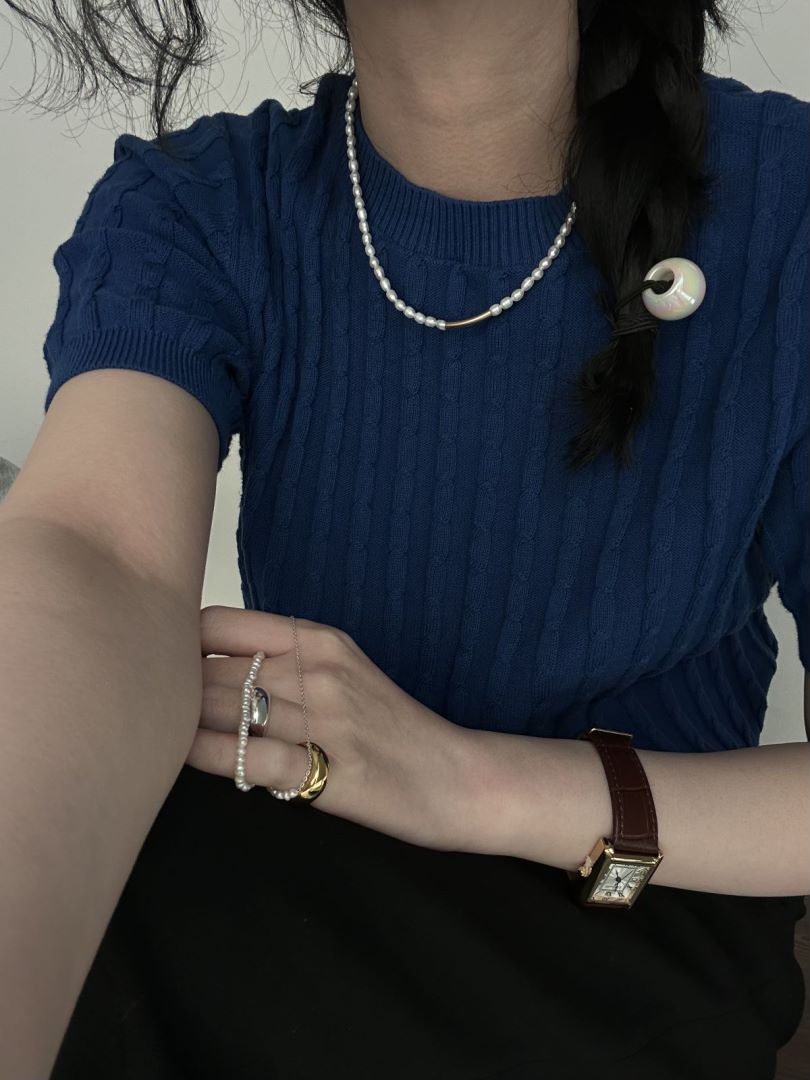 Pearl and Gold Bead Necklace high qualities metal Chain and Jewelries.