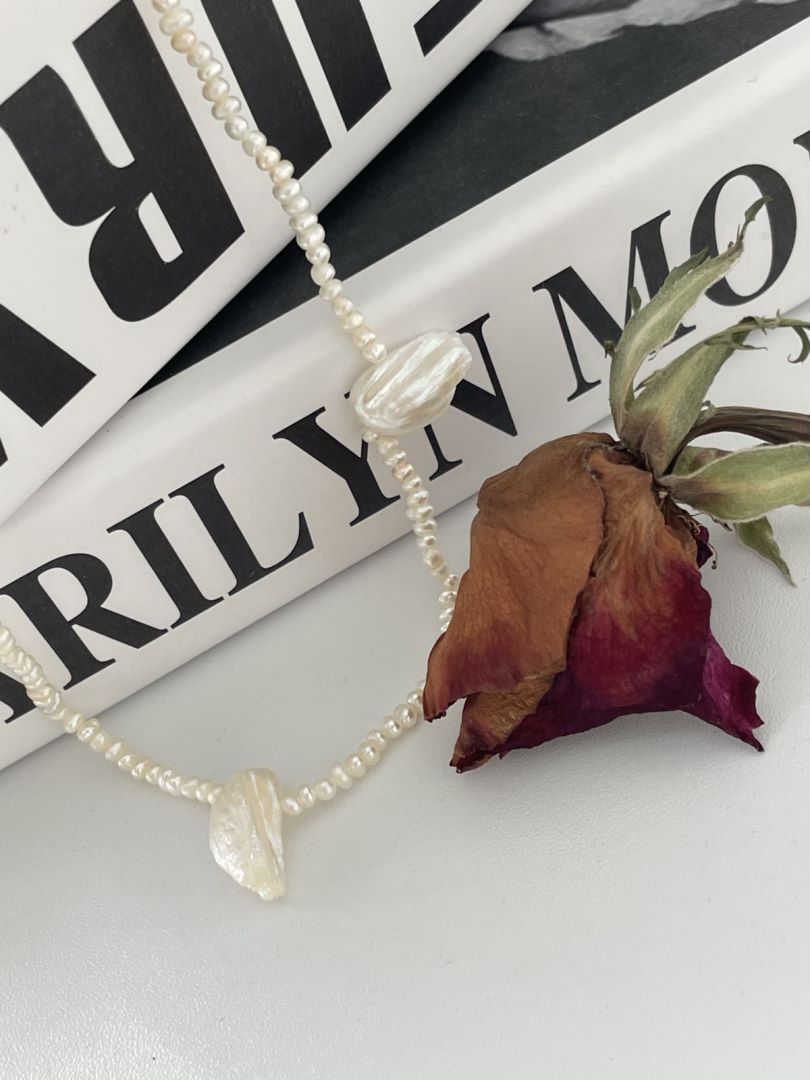 Necklace - F 370