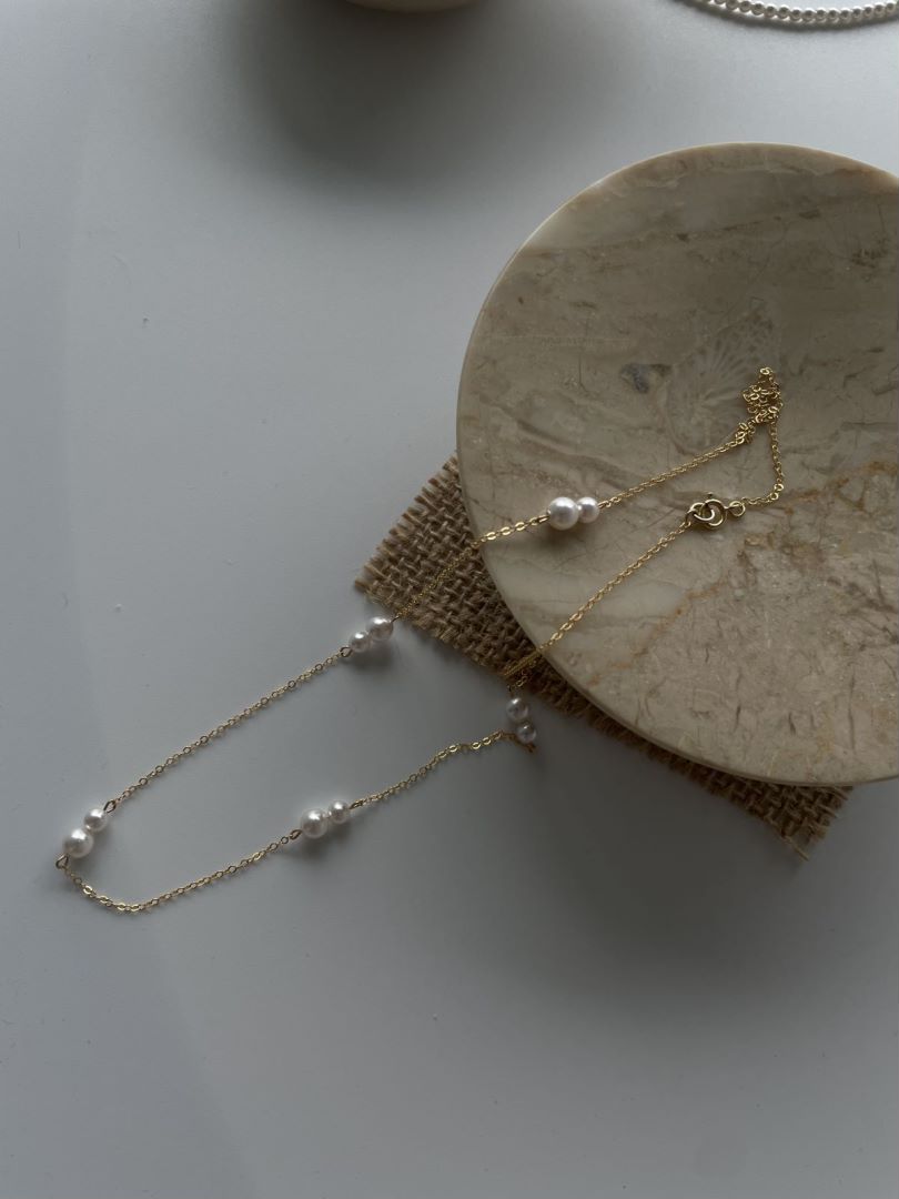 Dainty Natural Gold Raindrop Freshwater Beads Pearls stations Necklace