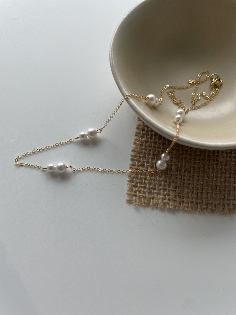 Dainty Natural Gold Raindrop Freshwater Beads Pearls stations Necklace