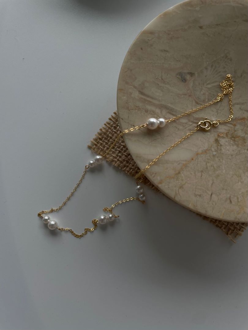 Dainty Natural Gold Raindrop Freshwater Beads Pearls stations Necklace