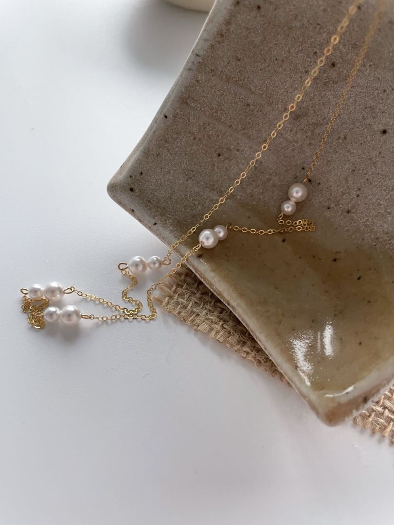Dainty Natural Gold Raindrop Freshwater Beads Pearls stations Necklace