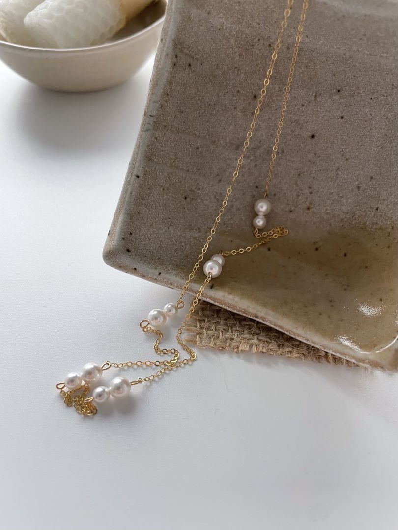 Dainty Natural Gold Raindrop Freshwater Beads Pearls stations Necklace