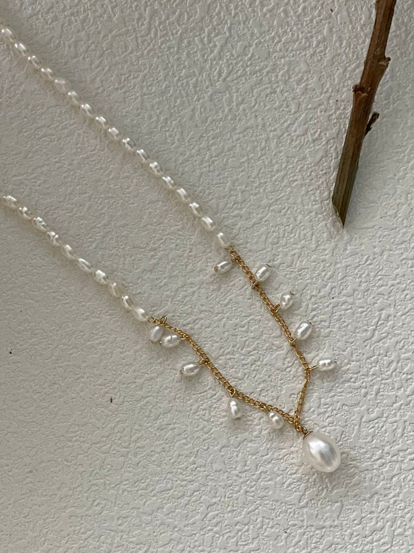 Necklace - French 578