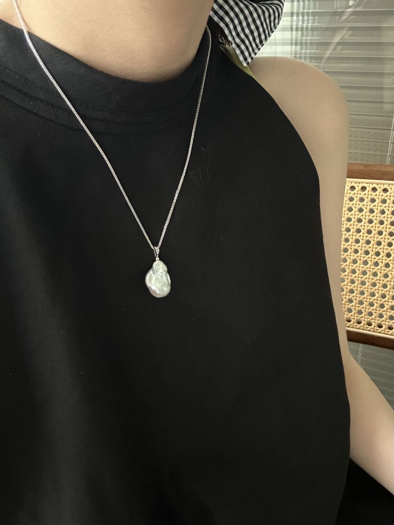Necklace - Baroque 588