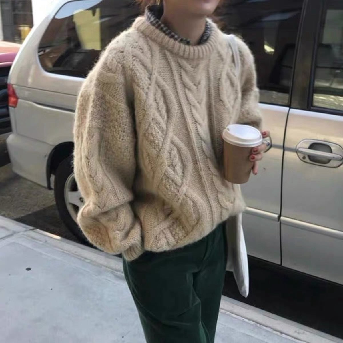 Loose niche design comfortable knit sweater