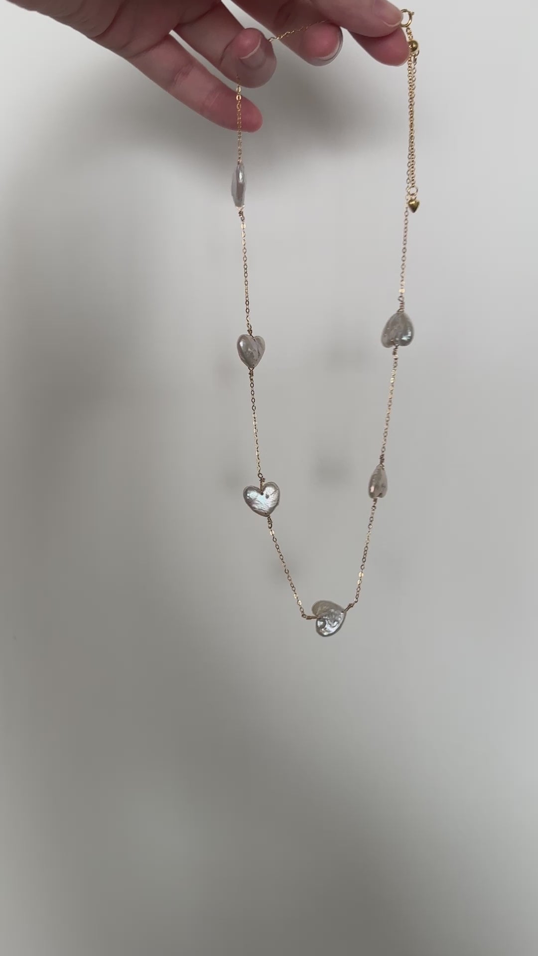 Load video: Necklace - little heart 630